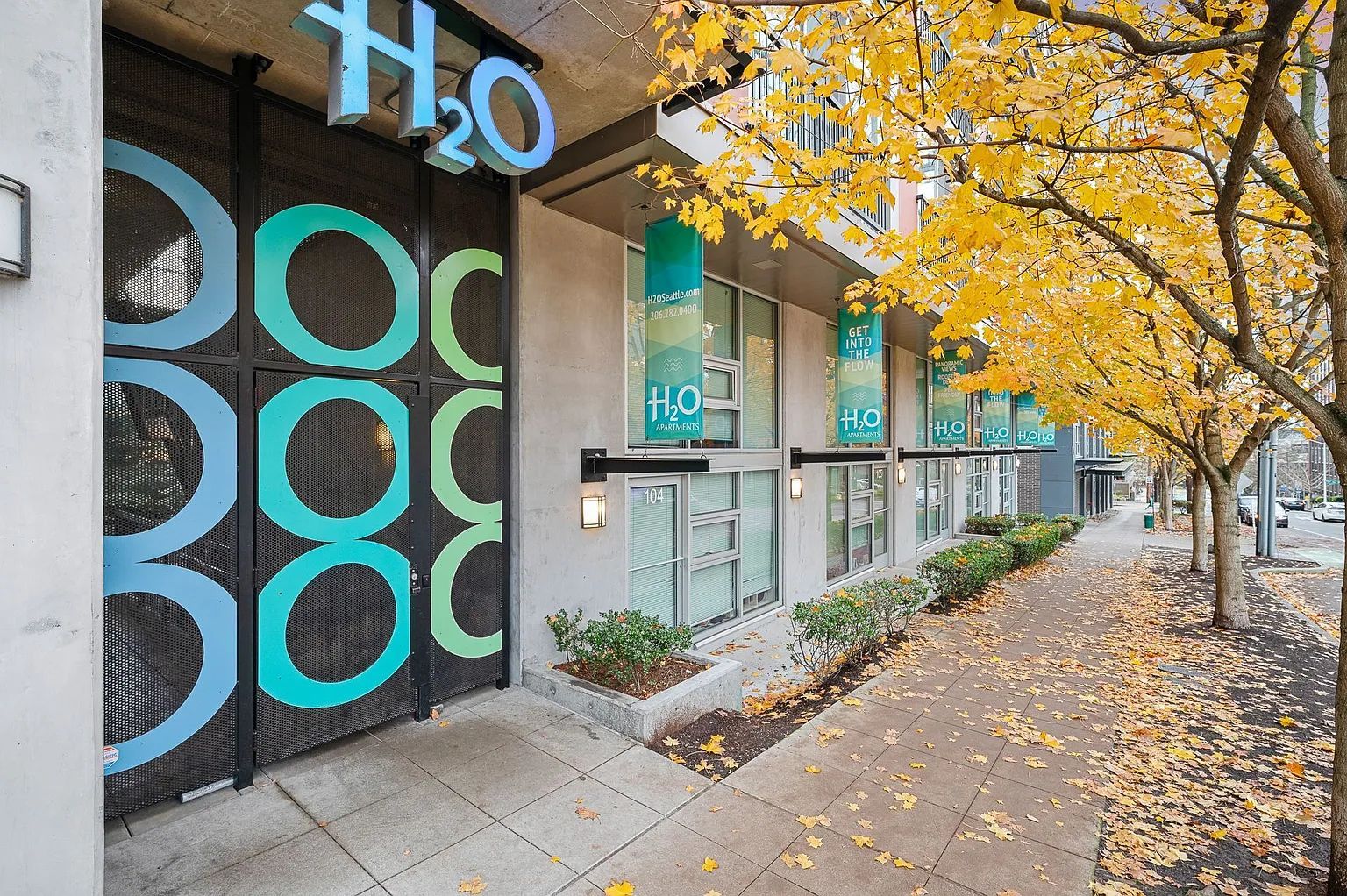 Building entrance with 