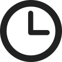 Un'icona di un orologio in bianco e nero in un cerchio su uno sfondo bianco.