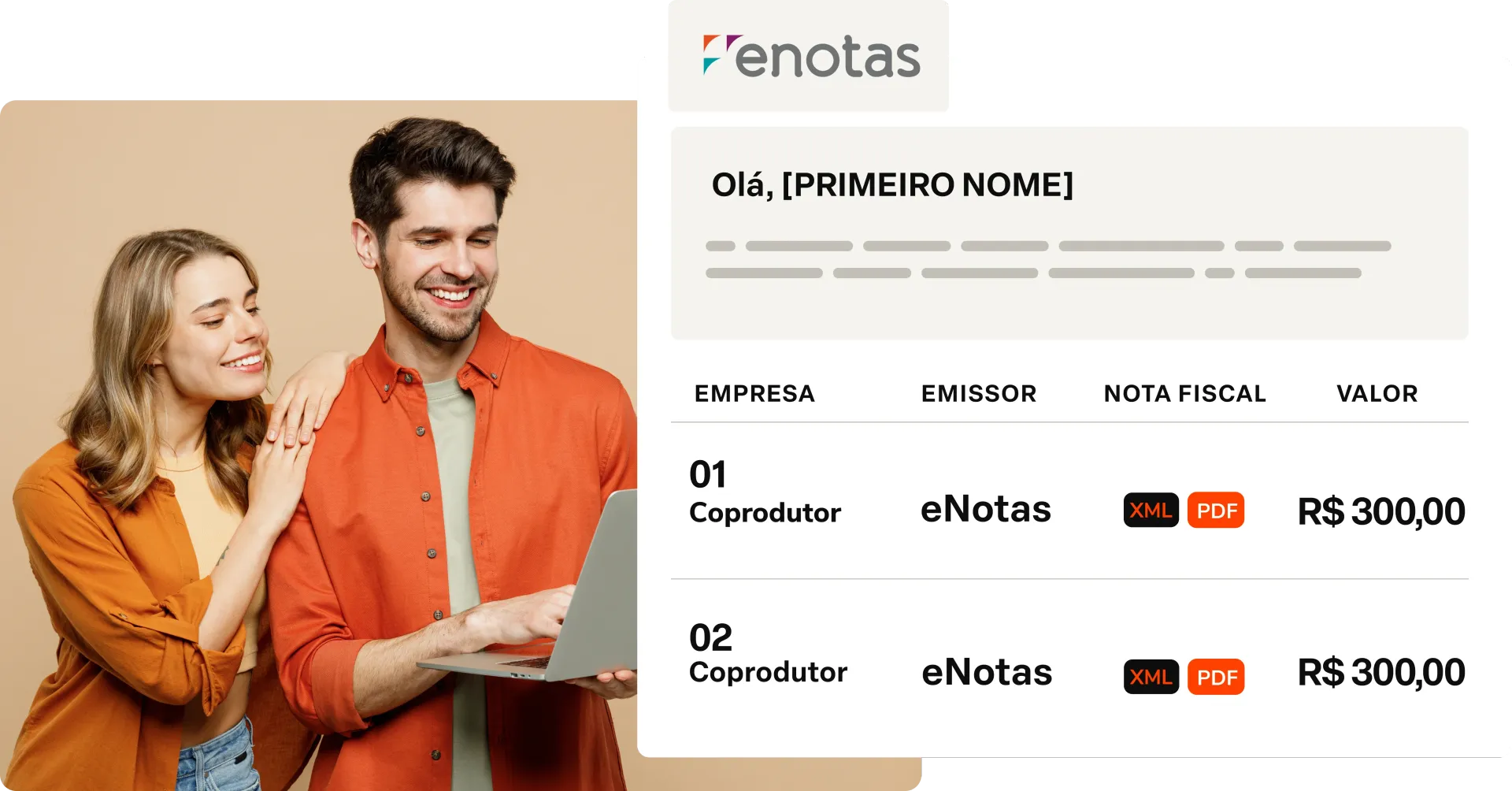 Um homem e uma mulher estão de pé, um ao lado do outro, segurando um laptop.