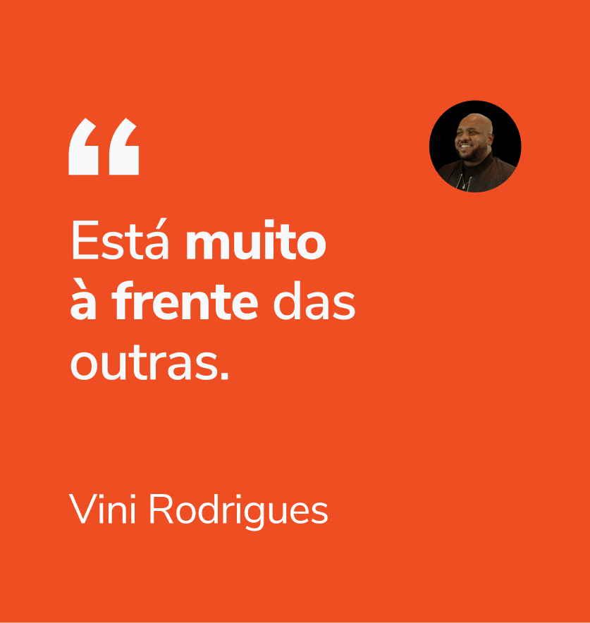 Uma citação de vini rodrigues está em um fundo laranja