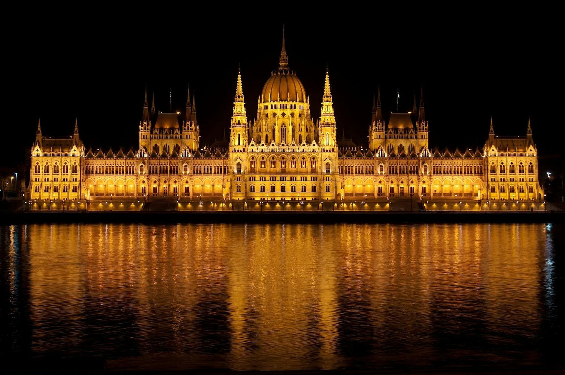 Munich Art Tours by Paul Riedel in Budapest