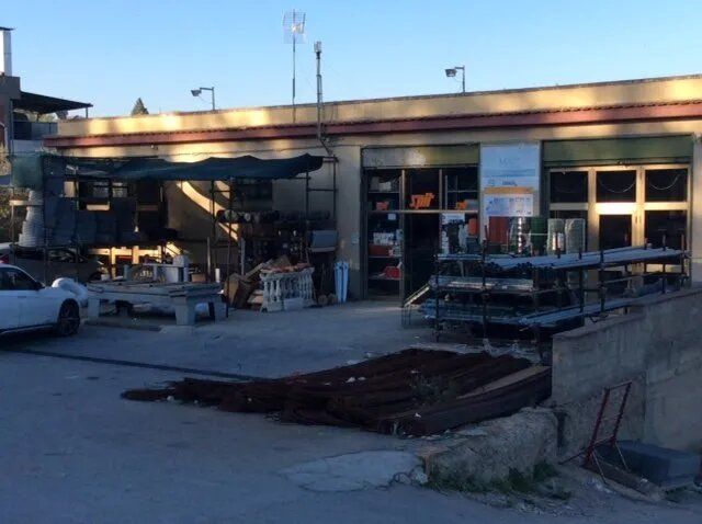 negozio per imprese edili