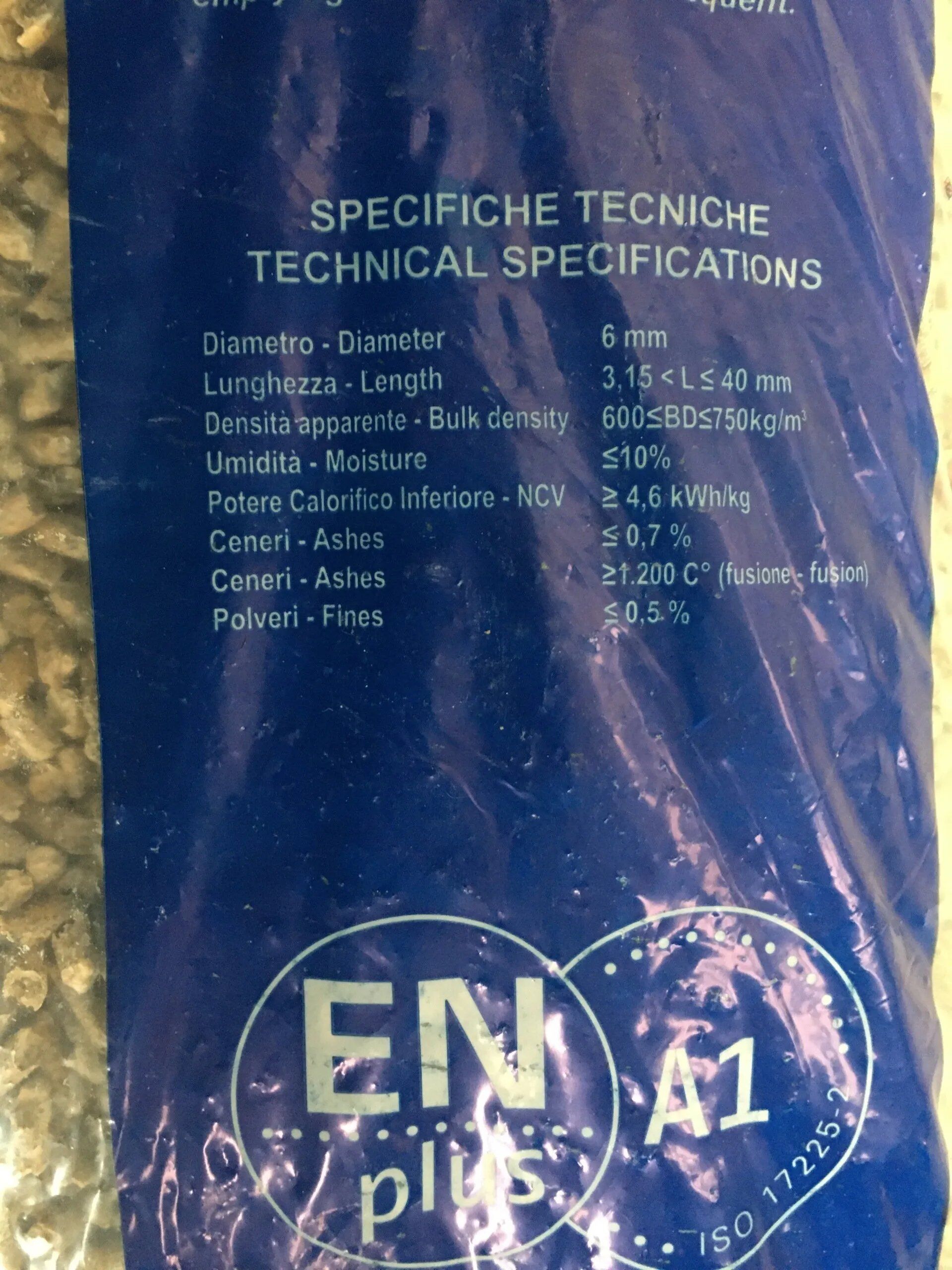 sacco con materiale edile