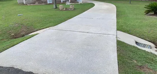 power washing concrete driveway