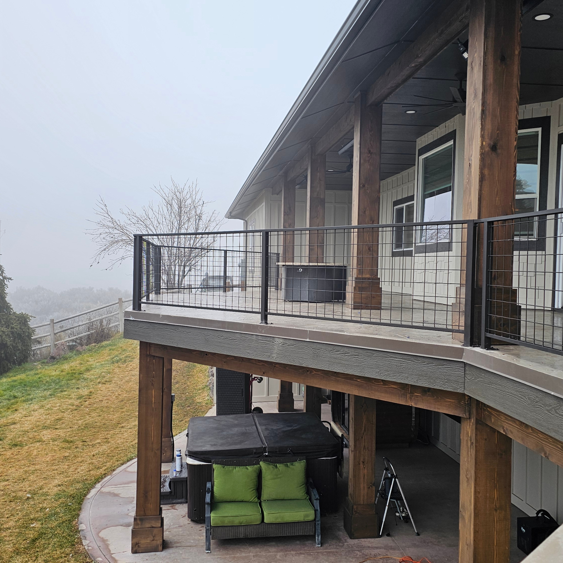 ornamental_iron_fence_idaho_83_metalcraft_LLC