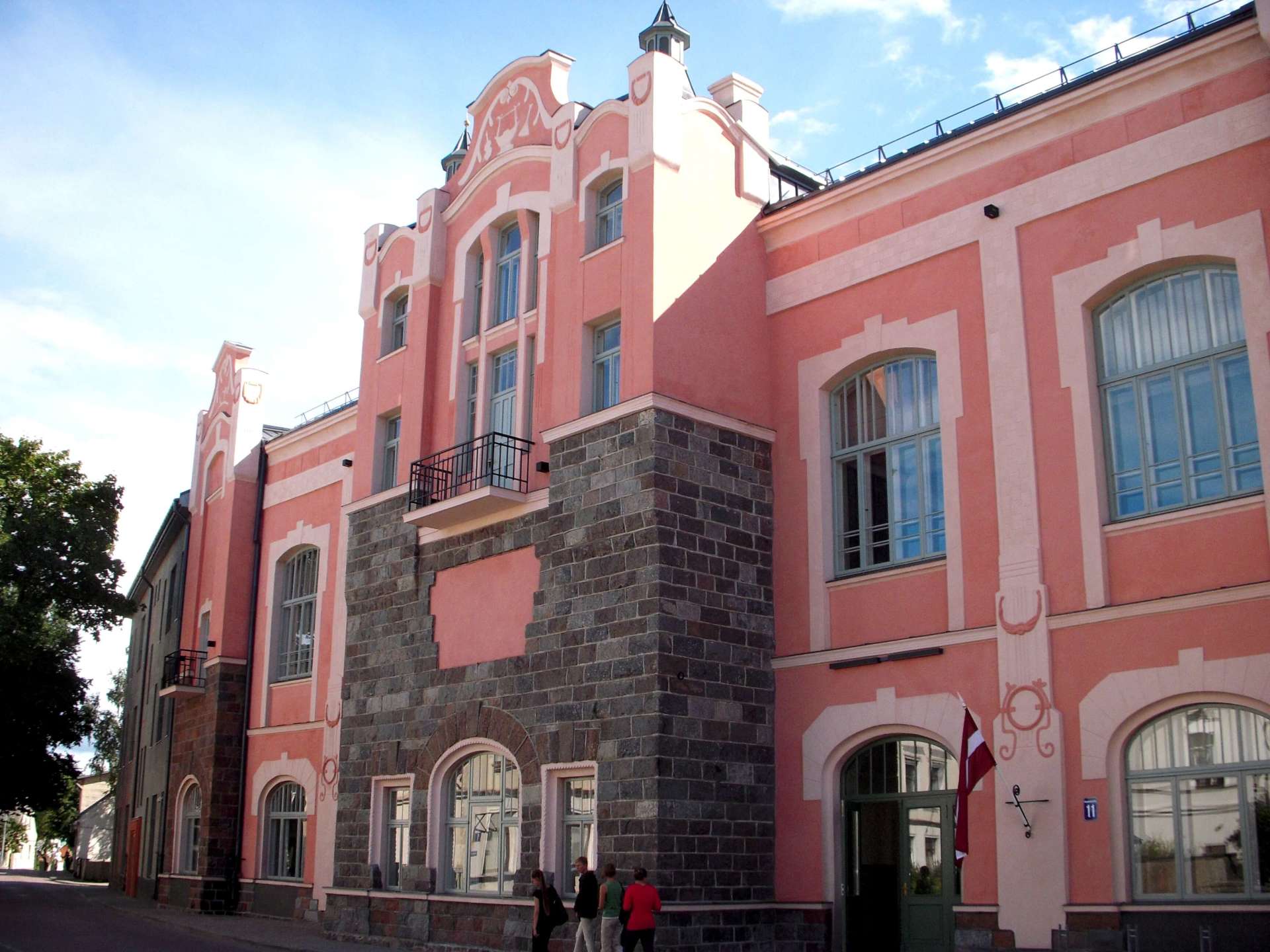 Creativity house from the front