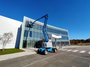 Building Glass Window Cleaning — Saugus, MA — Arrow Property Services