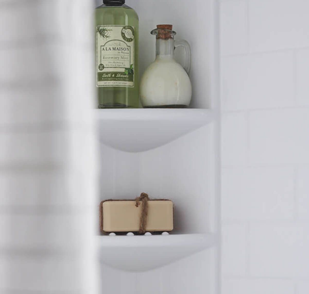 Solutions Cornershelf Beautyshot 2x