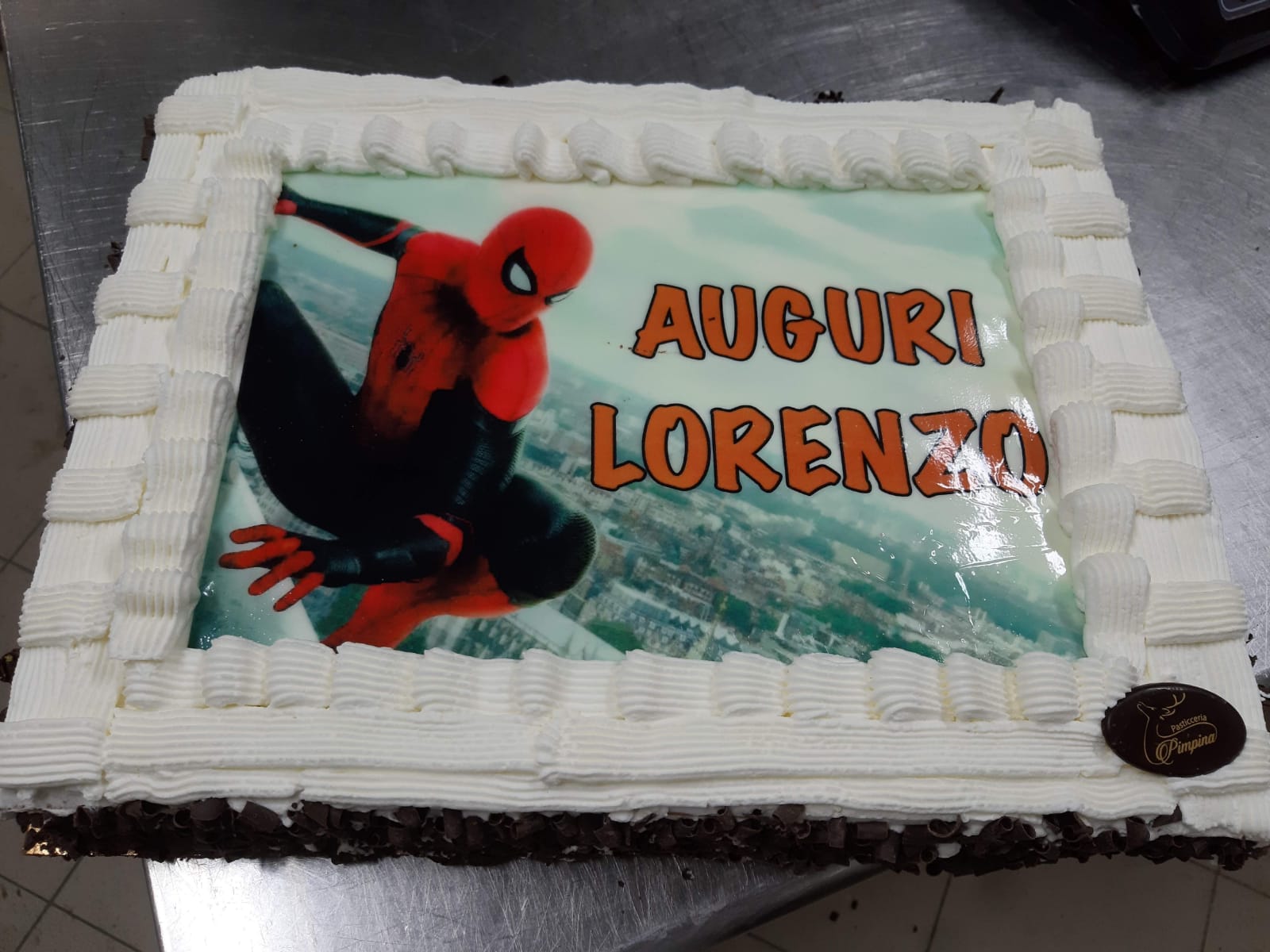 torta con spiderman