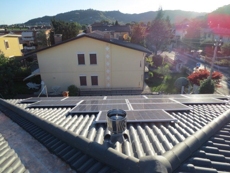 pannelli solari su tetto