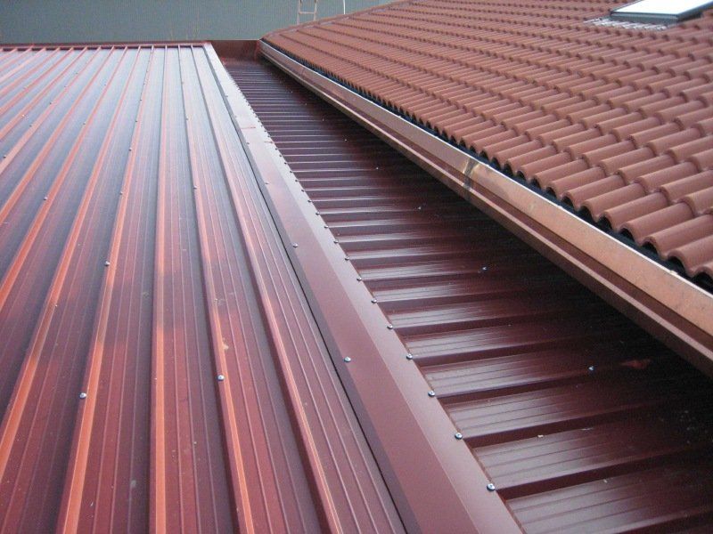 copertura con grondaia