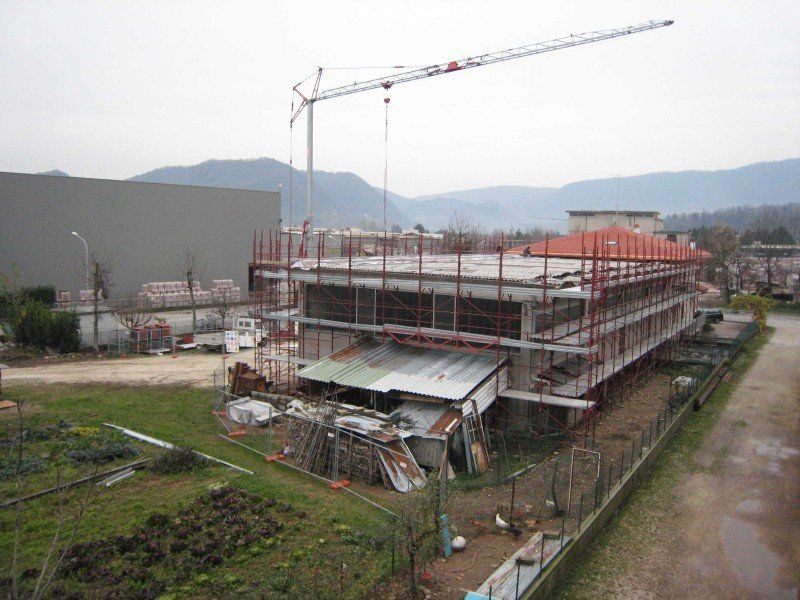 costruzione capannone