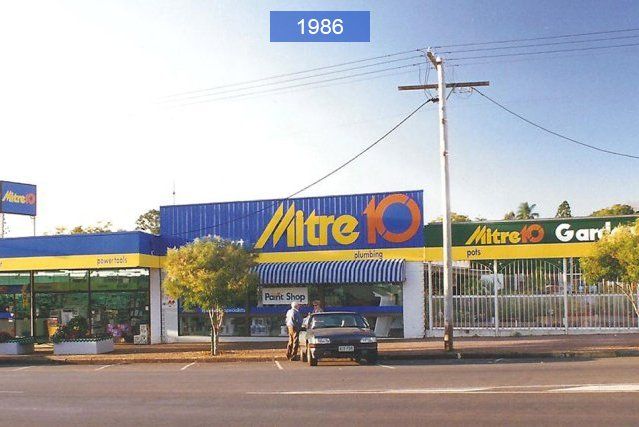 Mitre 10 store (1986)