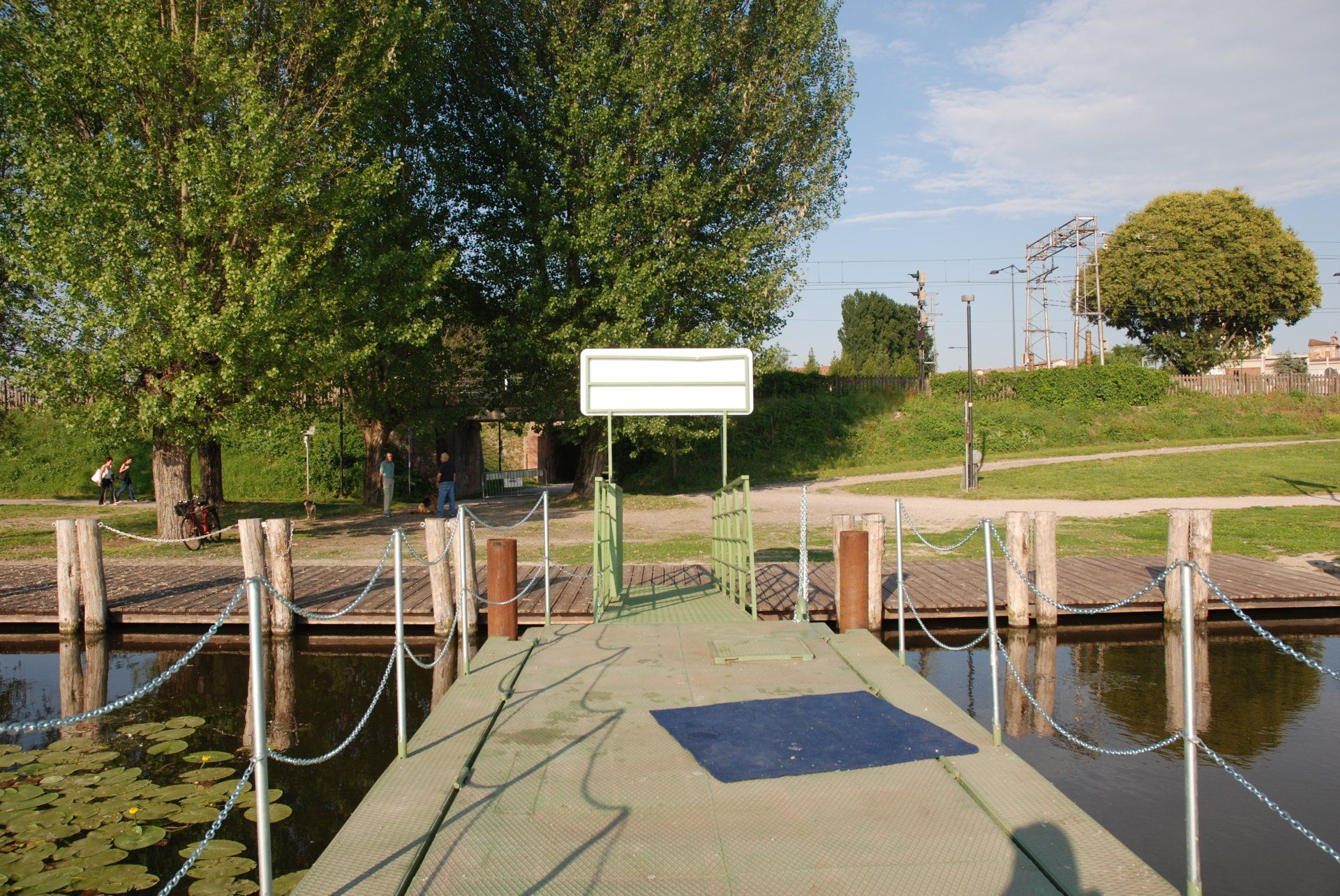 attracco lago superiore di Mantova
