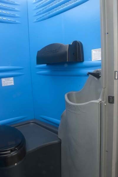 Saniport S. A.S.-baño