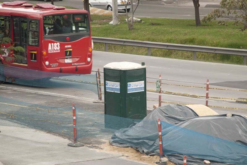 Saniport S. A.S.-baños-portatiles-reparaciones-vias