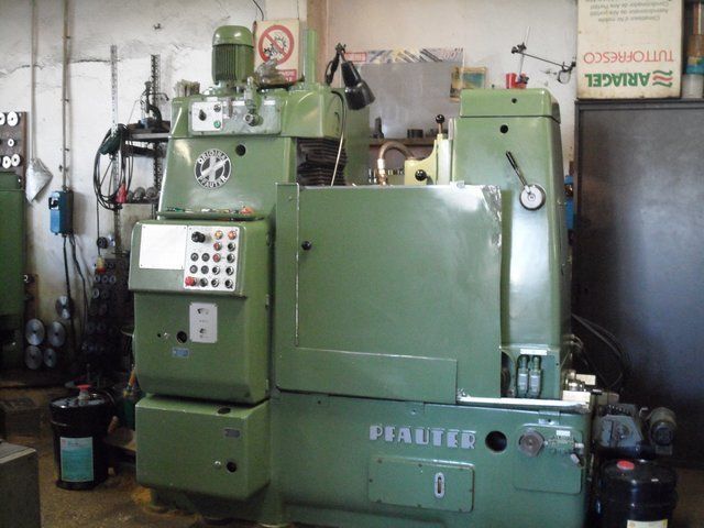 macchina per la lavorazione dei metalli