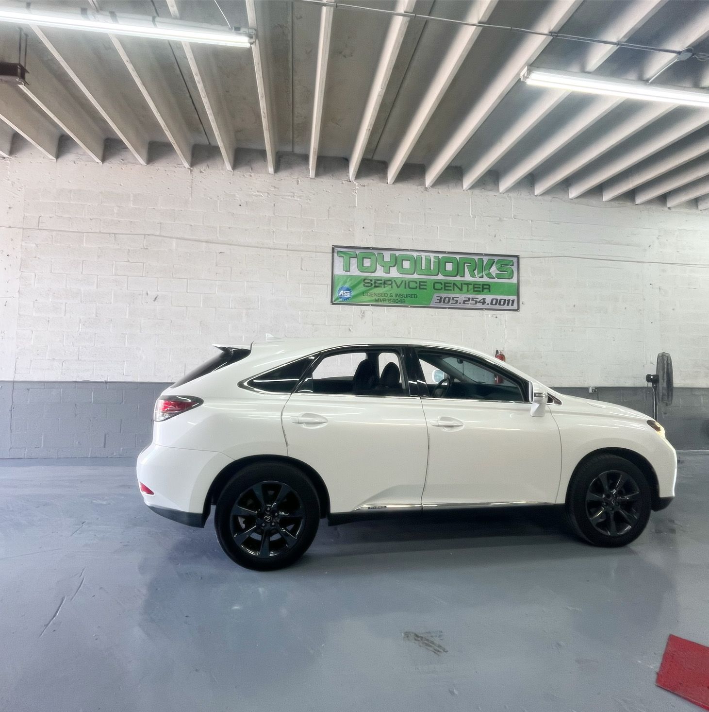 Gallery Image | ToyoWorks Service Center LLC