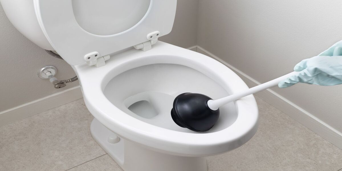 How to Plunge a Toilet Like a Pro?