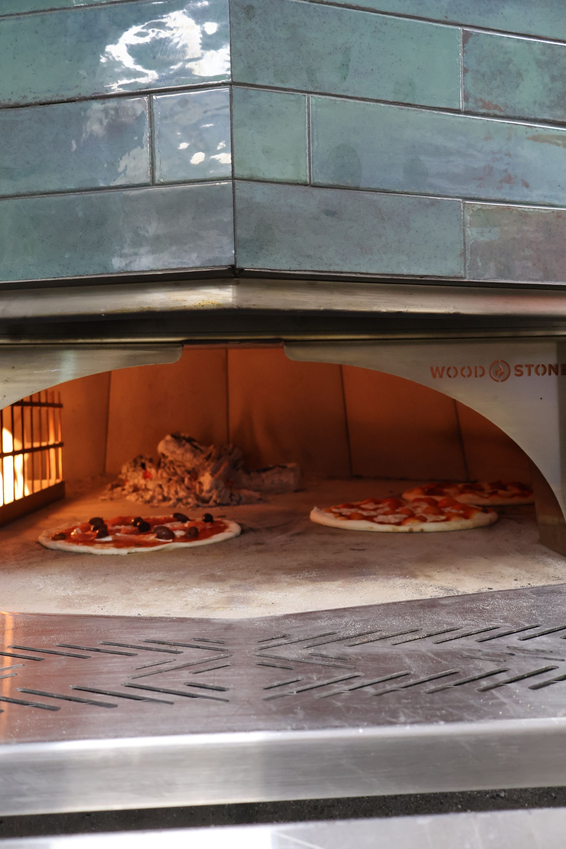 Legno Italian Kitchen woodfire oven