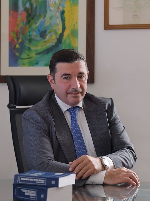 Nino Nigro, avvocato civilista