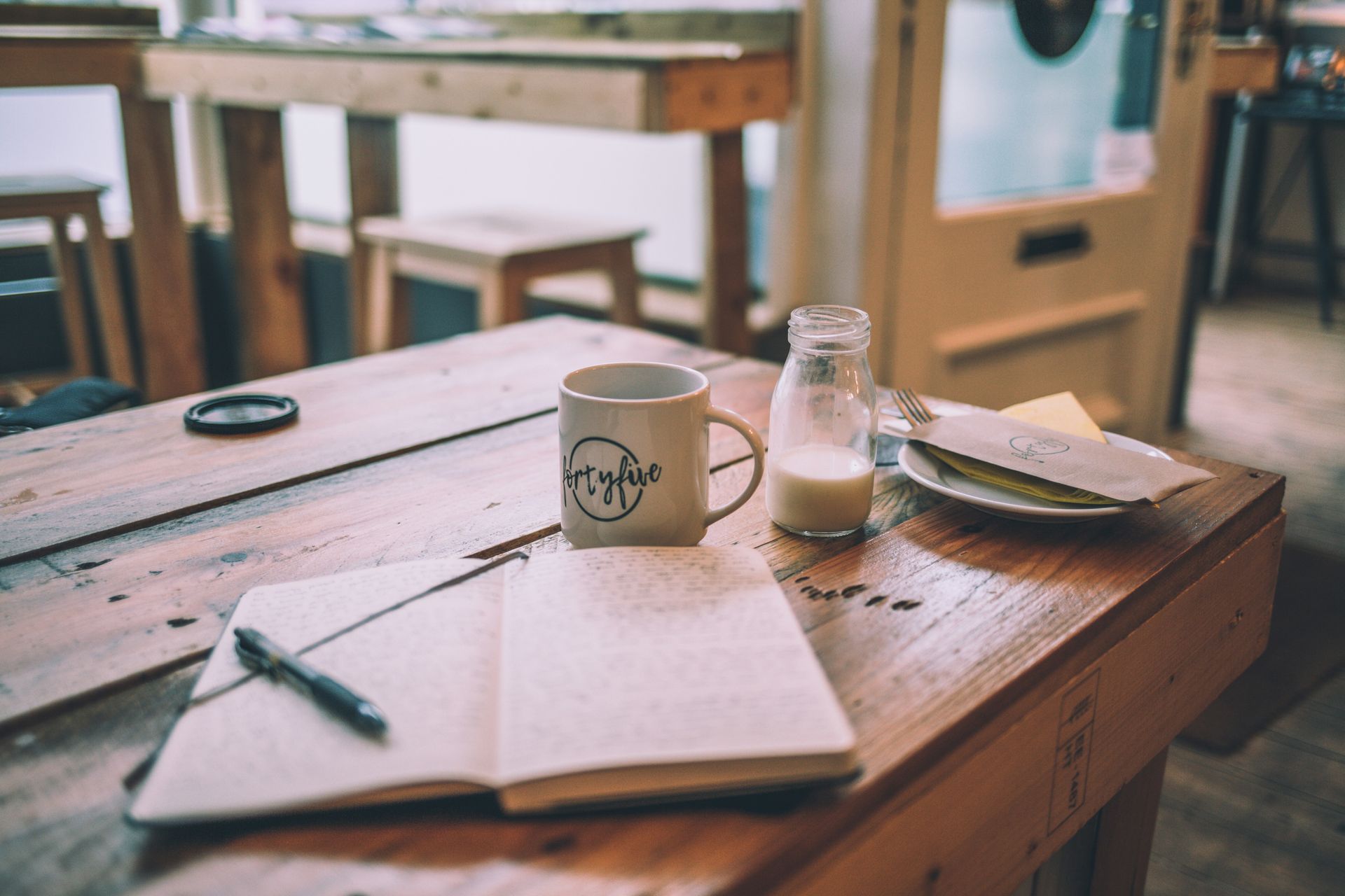 Guide voyage sur mesure : le carnet qui vous accompagne partout
