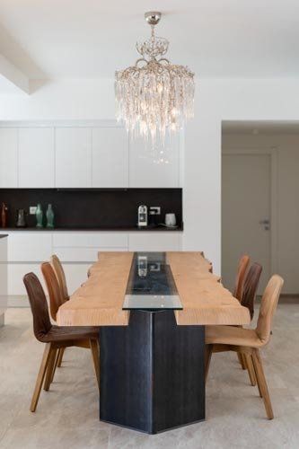 tavolo in legno e vetro