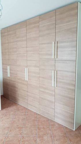 armadio in legno