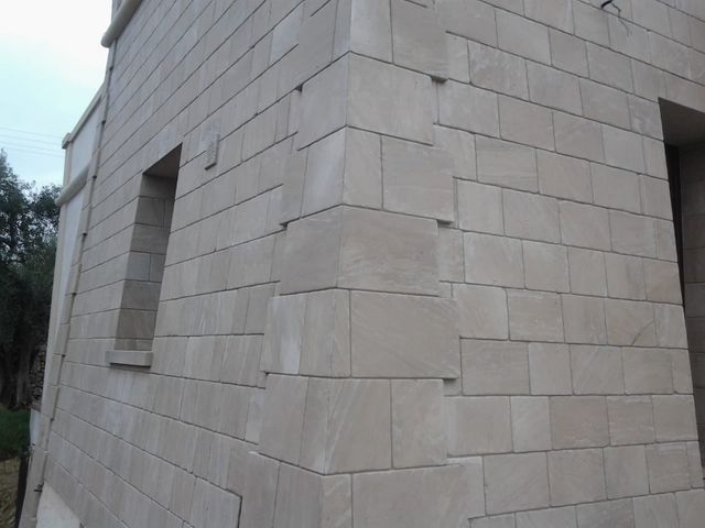 facciata in pietra naturale di Soleto