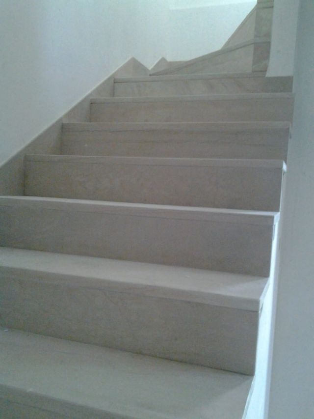 scala in pietra naturale