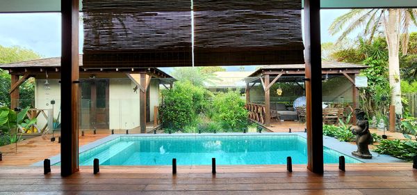 semi-frameless pool fencing
