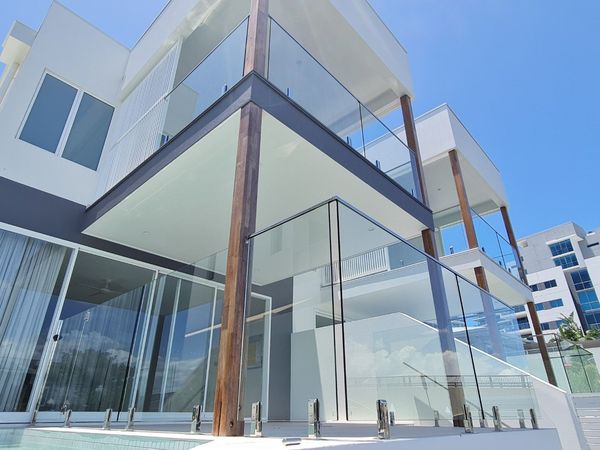 semi-frameless glass balustrades Gold Coast