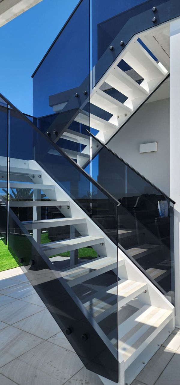 glass railing installation Gold Coast