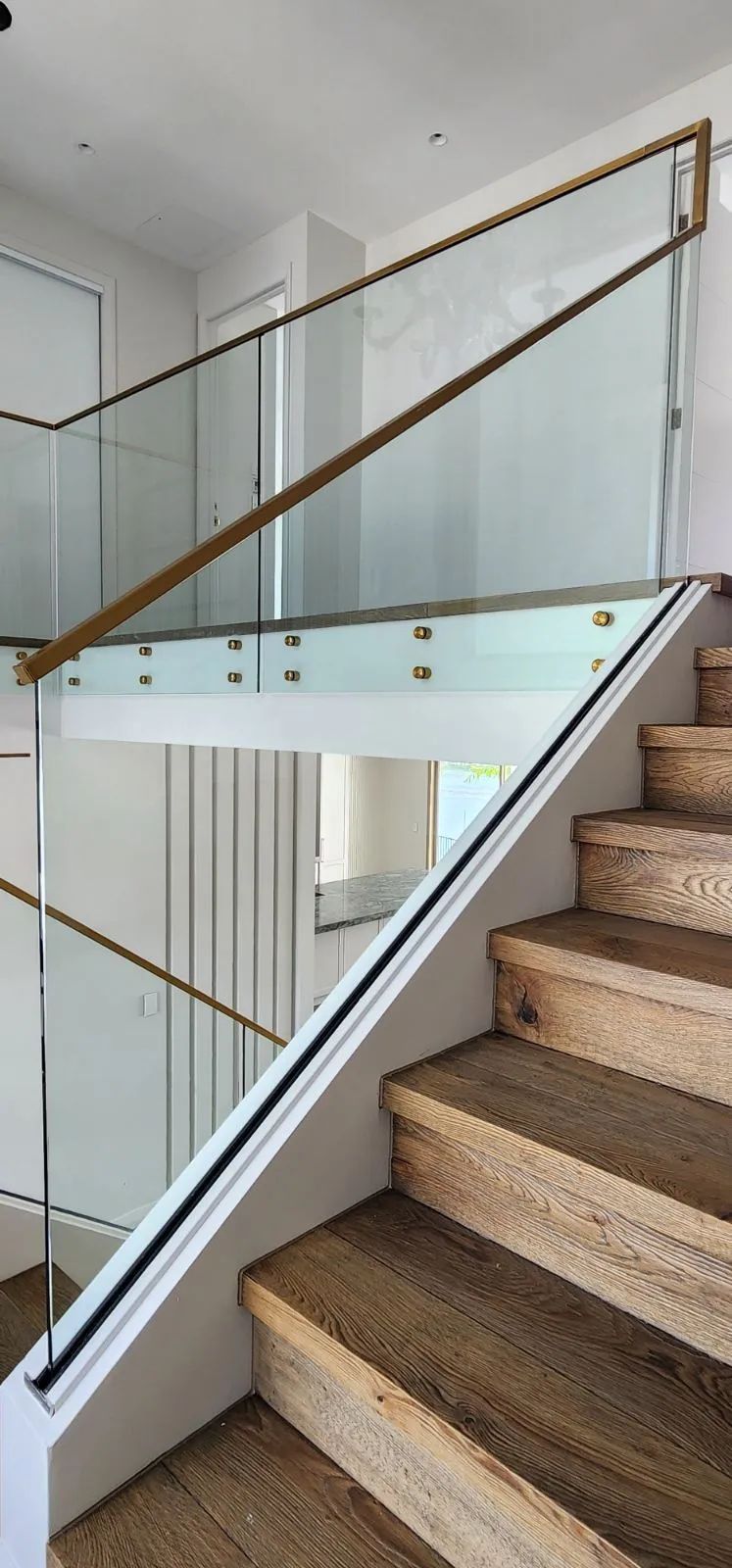 Staircase Balustrade - Broadbeach Waters Project