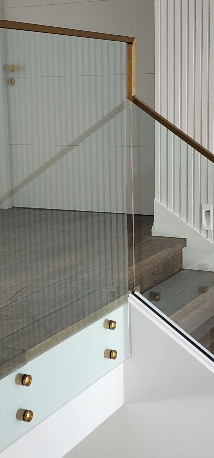 Staircase Balustrade - Broadbeach Waters Project