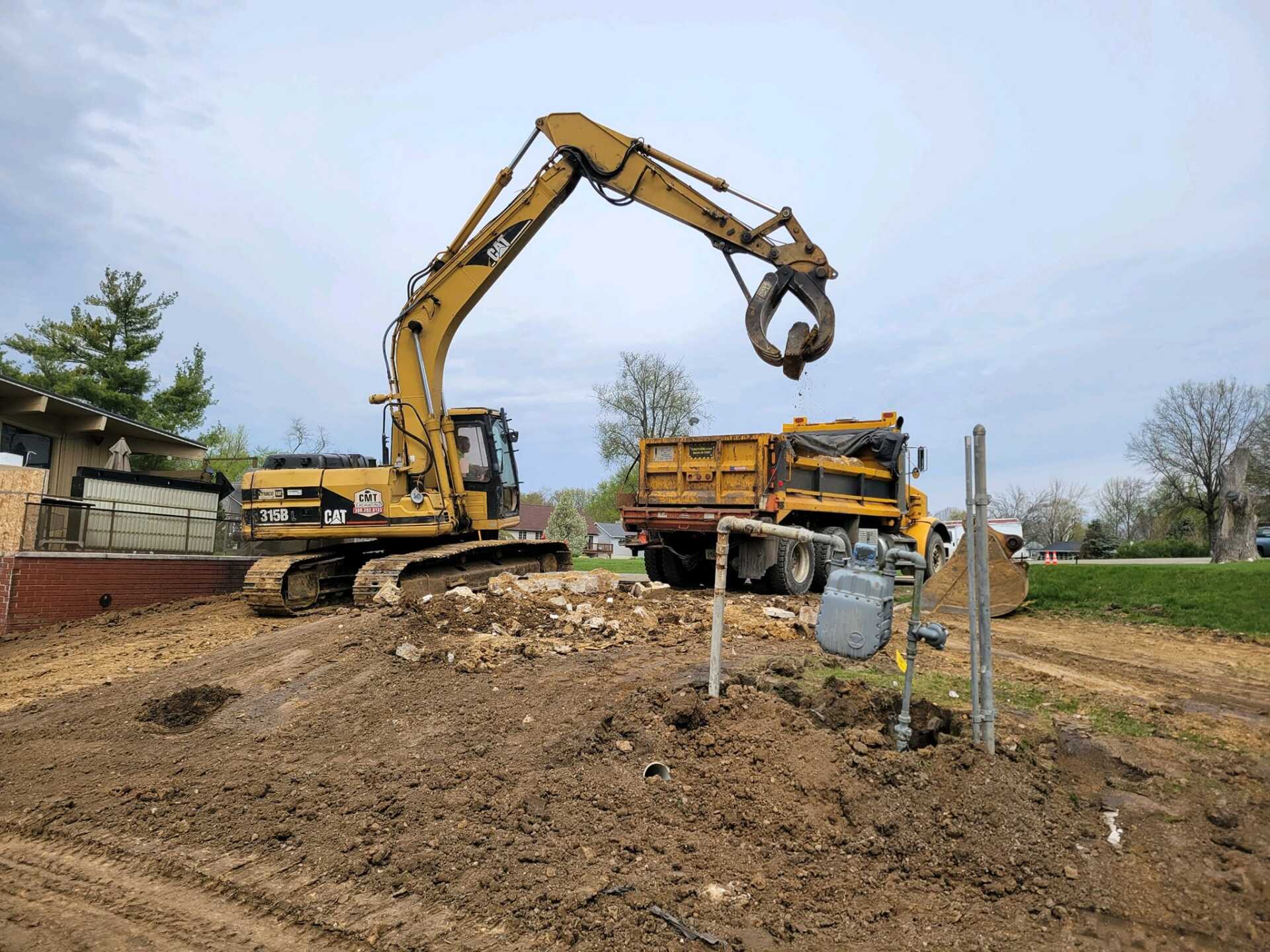 Vacant Lot Demolition Expert - Pekin, IL - CMT Excavating Services