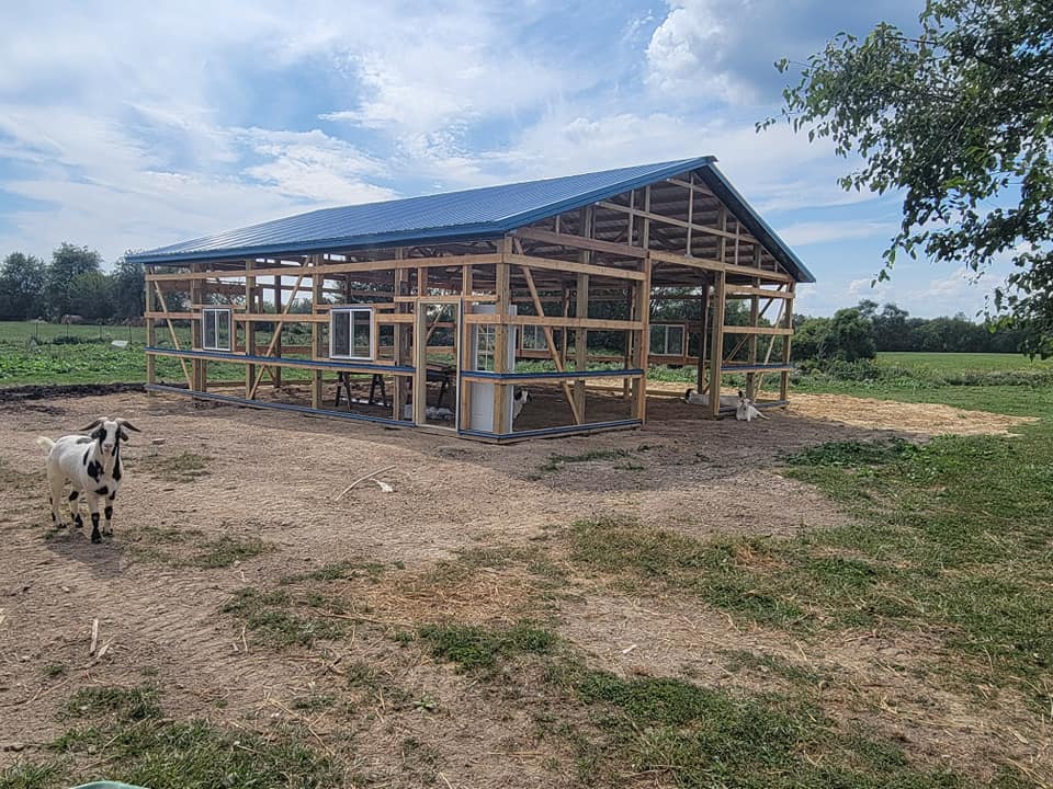 Wooden Pole Barn - Pekin, IL - CMT Excavating Services