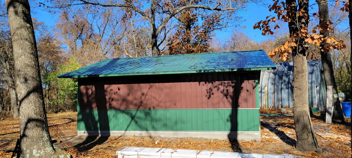 Pole Barn With Red And Green Paint - Pekin, IL - CMT Excavating Services