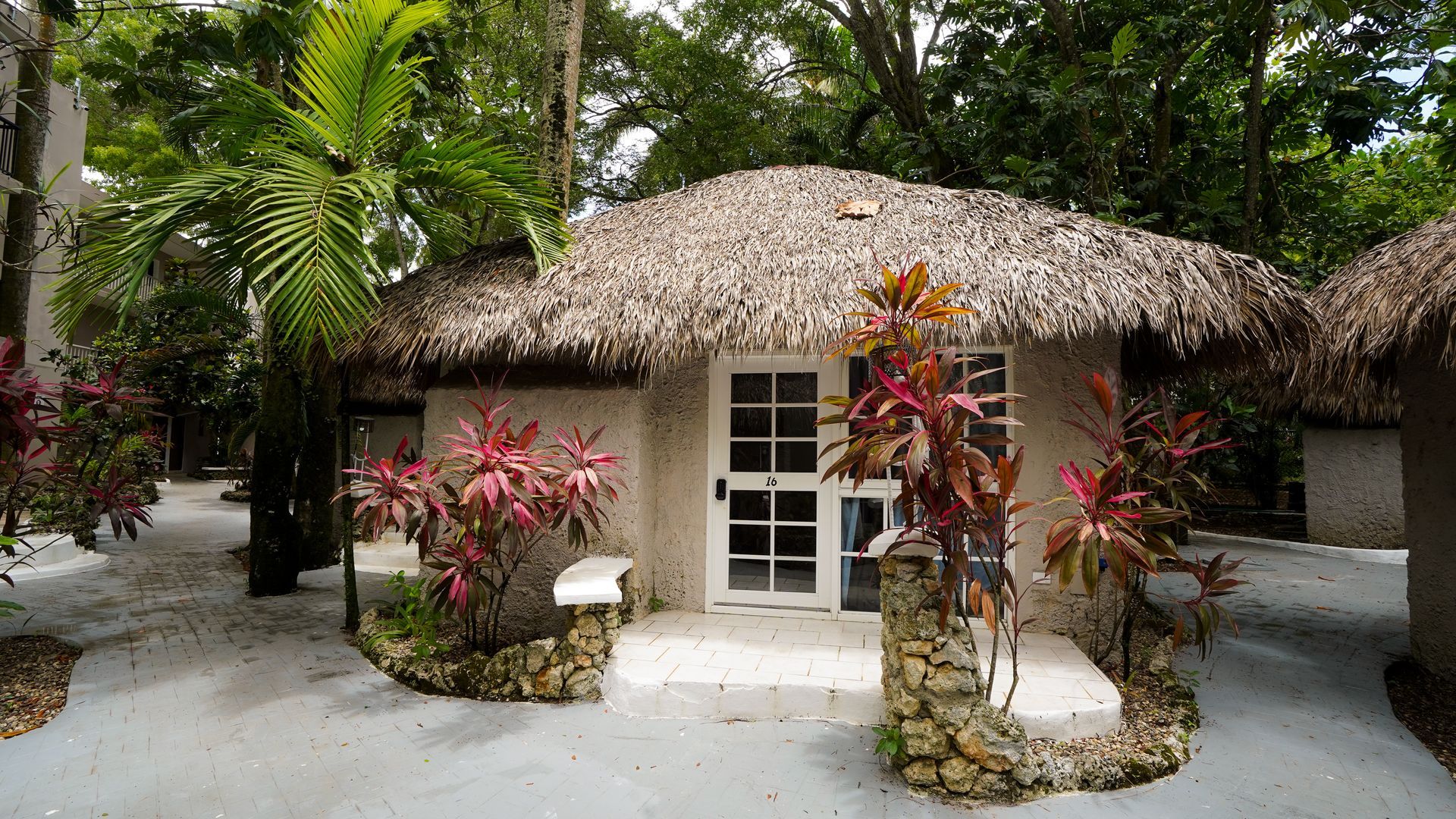 Bungalow with Kitchenette