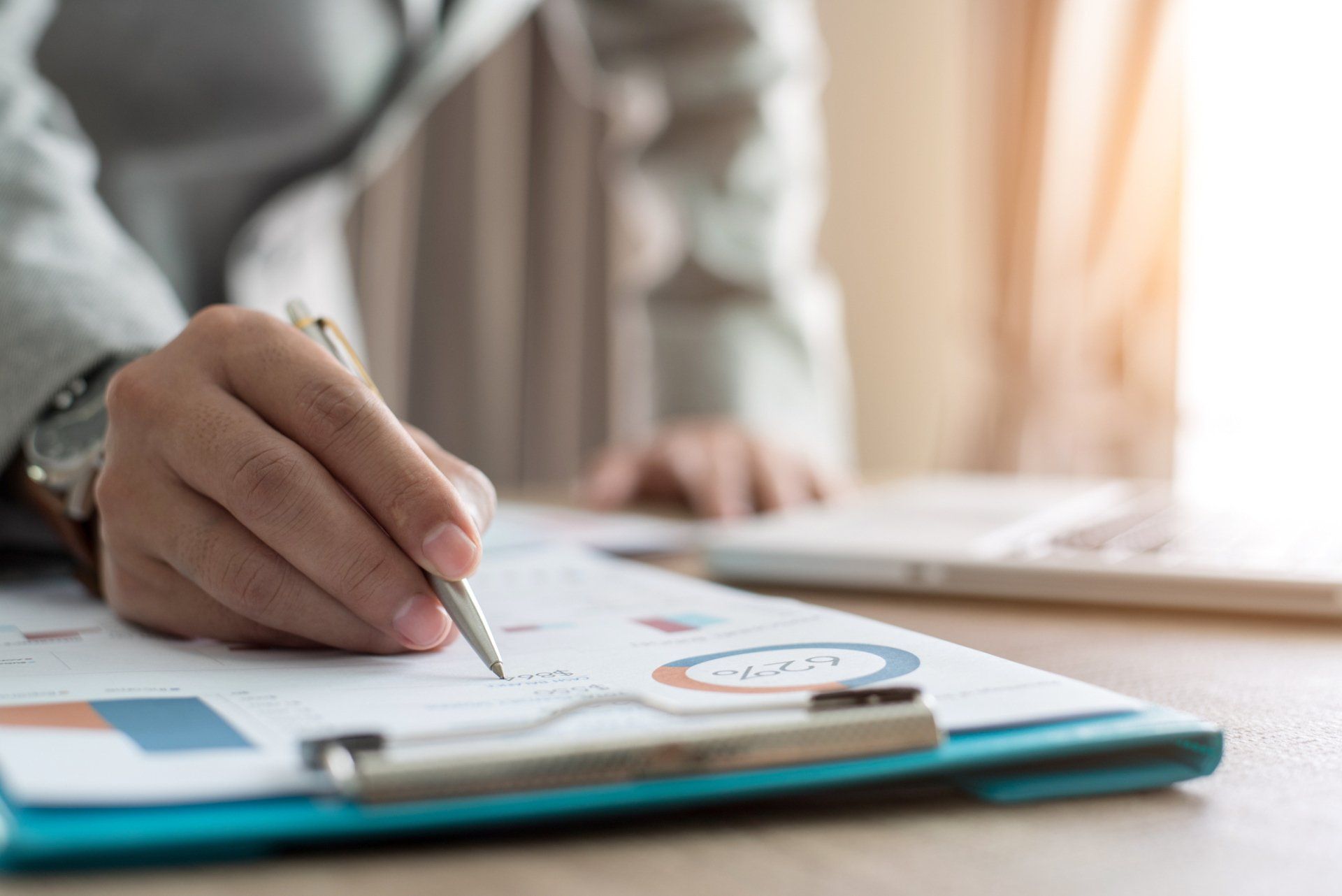 Analyzing A Graph | Shelby, NC | Craig Barry & Poston P.A. CPA