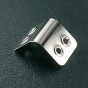 cerniera con occhielli