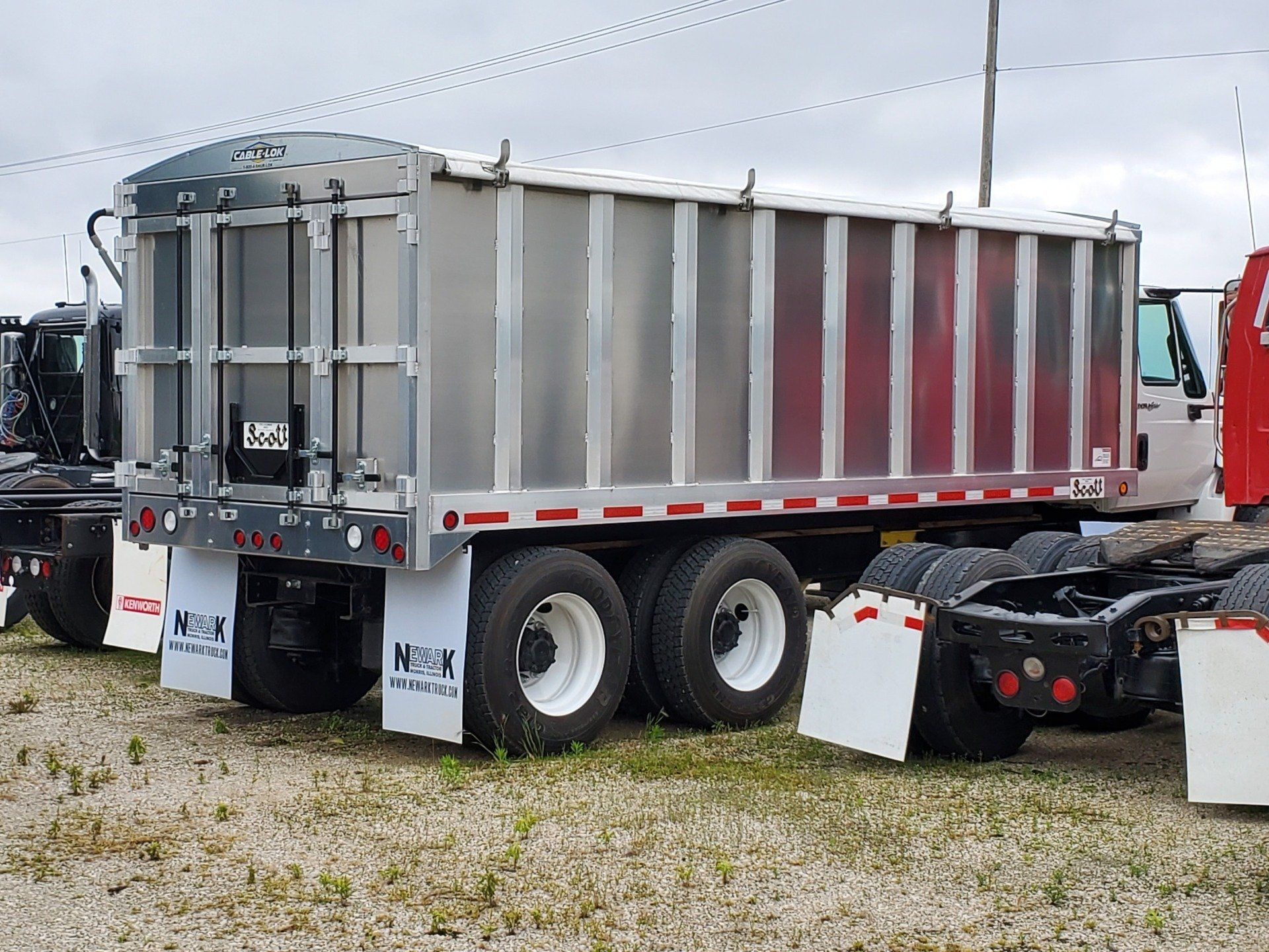 Newark Truck and Tractor - Scott Aluminum Grain Body - A102