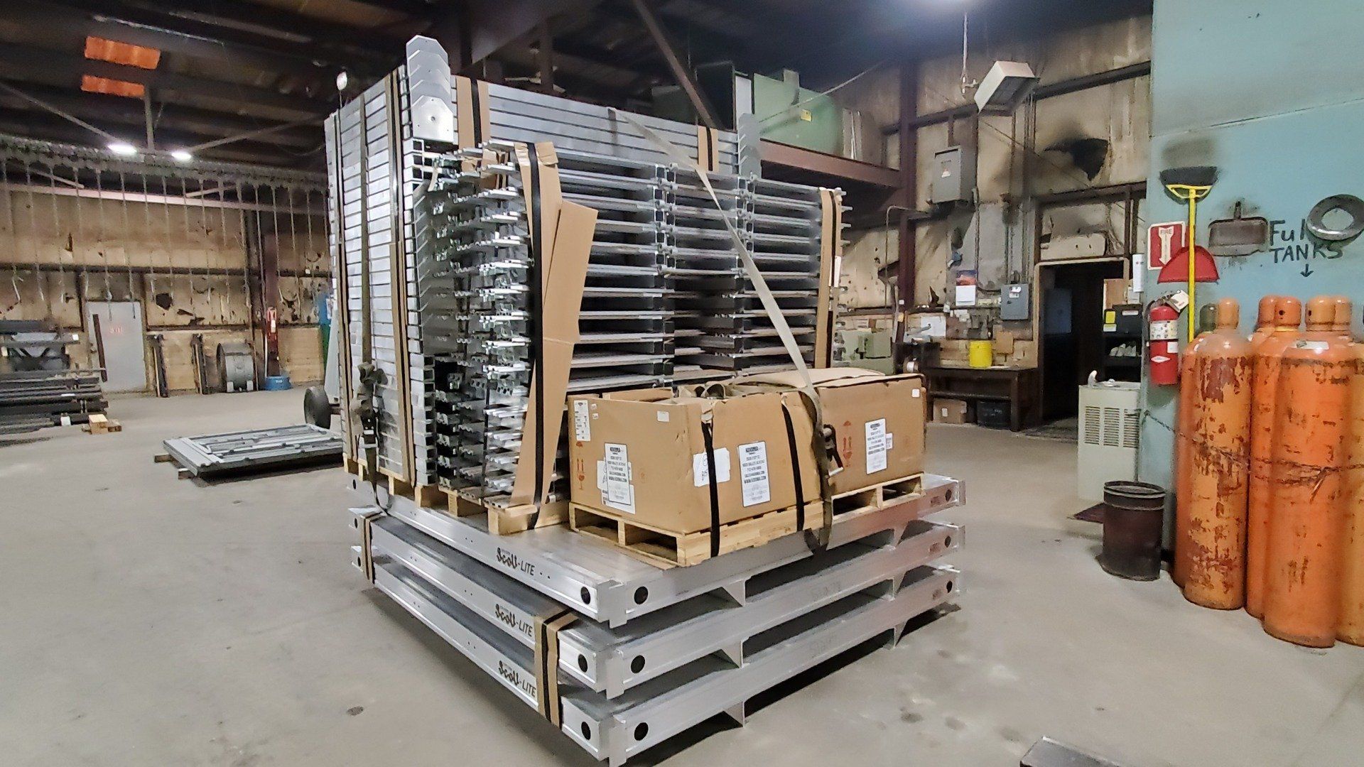 Scott Lite Platform stacked for shipping - M88