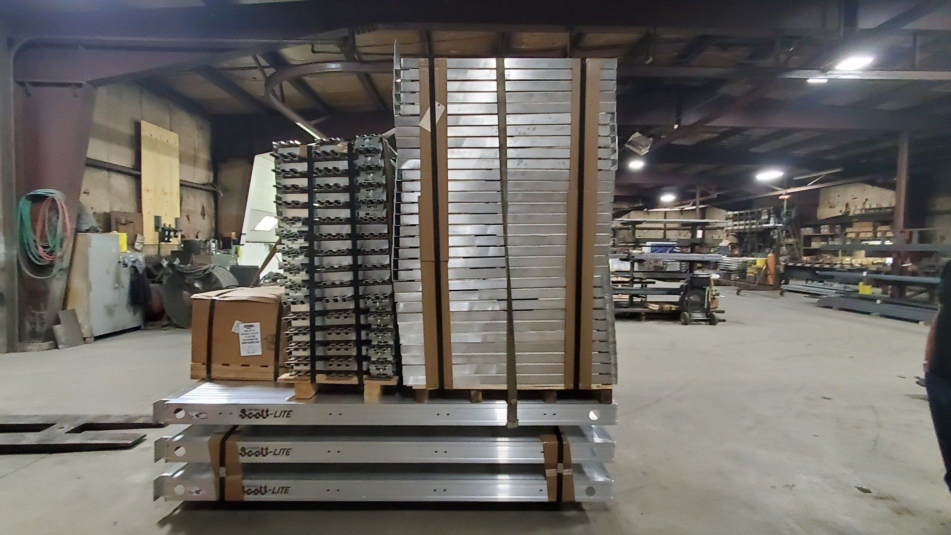 Scott Lite Platform stacked for shipping - M89