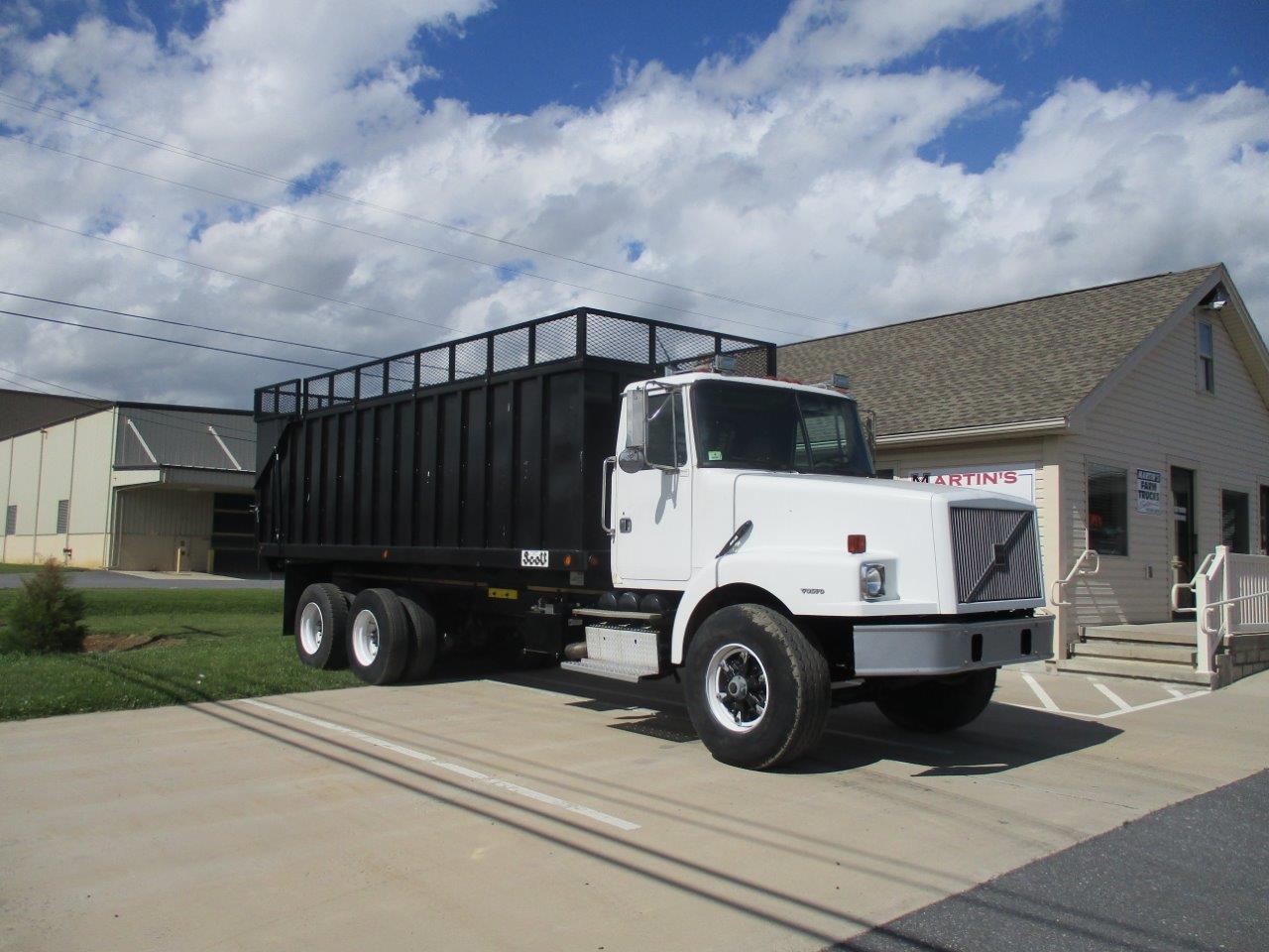 Martin's Farm Trucks - Scott Steel Ensilage Body with Scott Hoist - S76