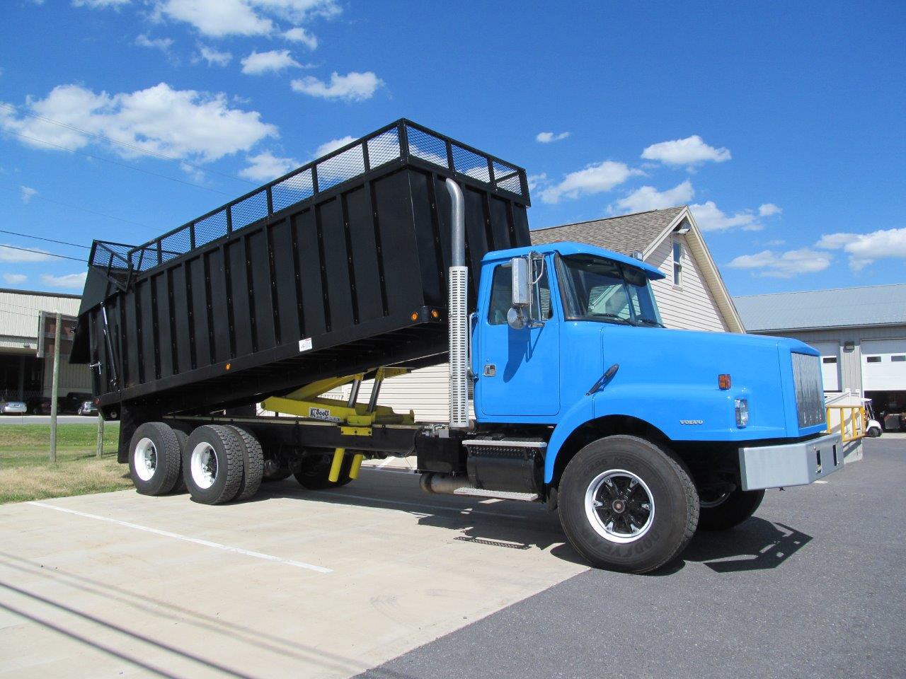 Martin's Farm Trucks - Scott Steel Ensilage Body with Scott Hoist - S78