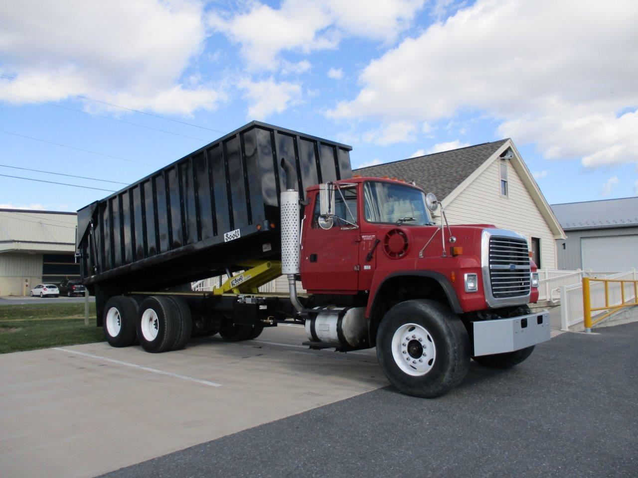 Martin's Farm Trucks - Scott Steel Bulk Material Body with Scott Hoist - S79