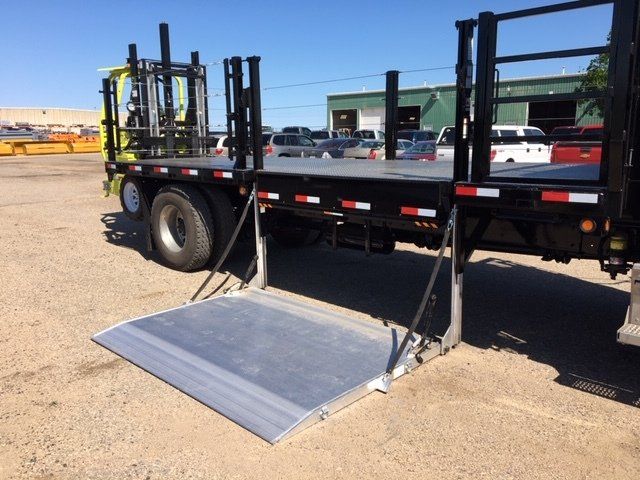 Crysteel Truck Equipment - Scott Steel Structural Platform with Donkey install- S90