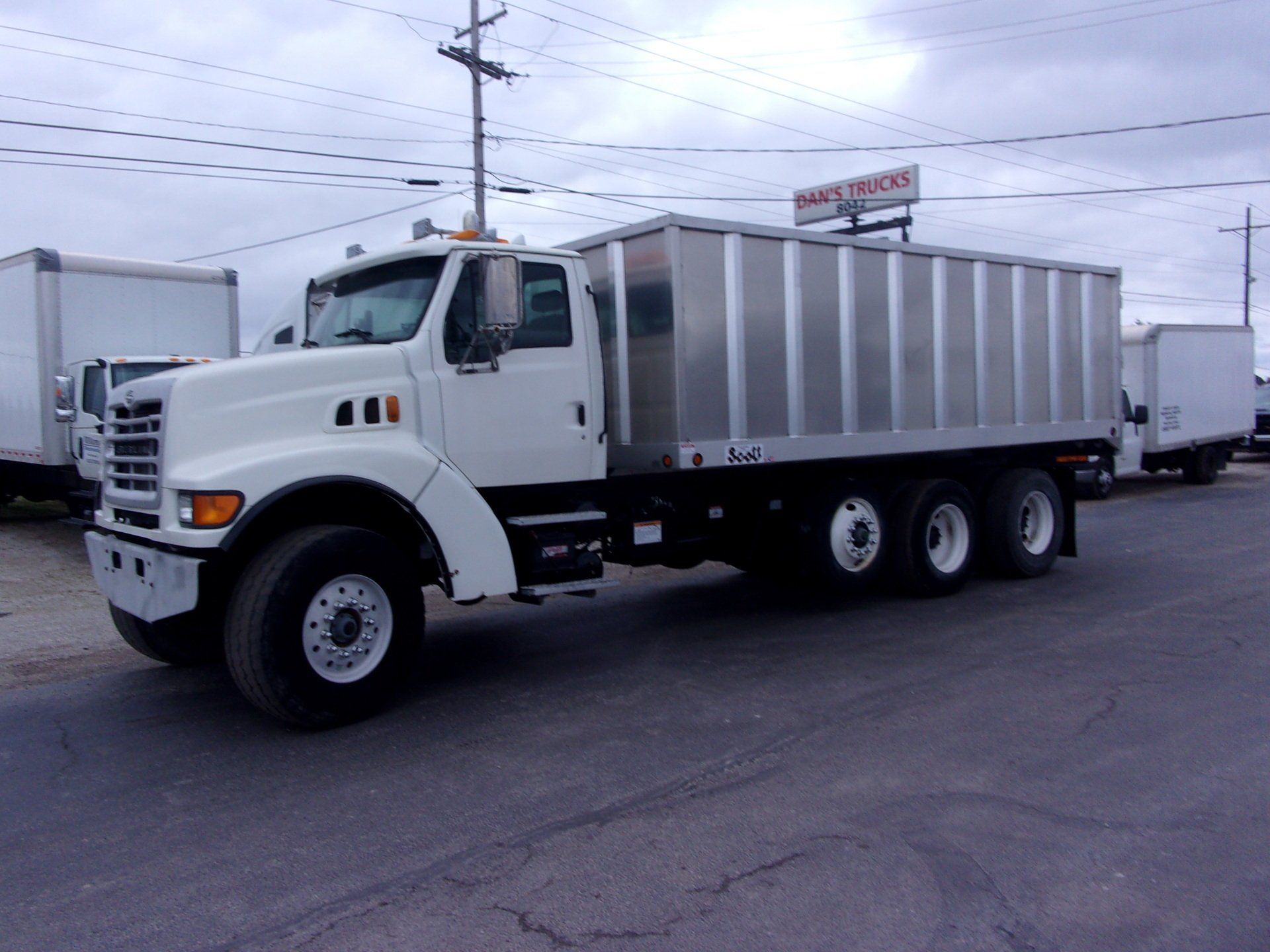 Dan's Truck Equipment - Scott Aluminum Grain Body - A248