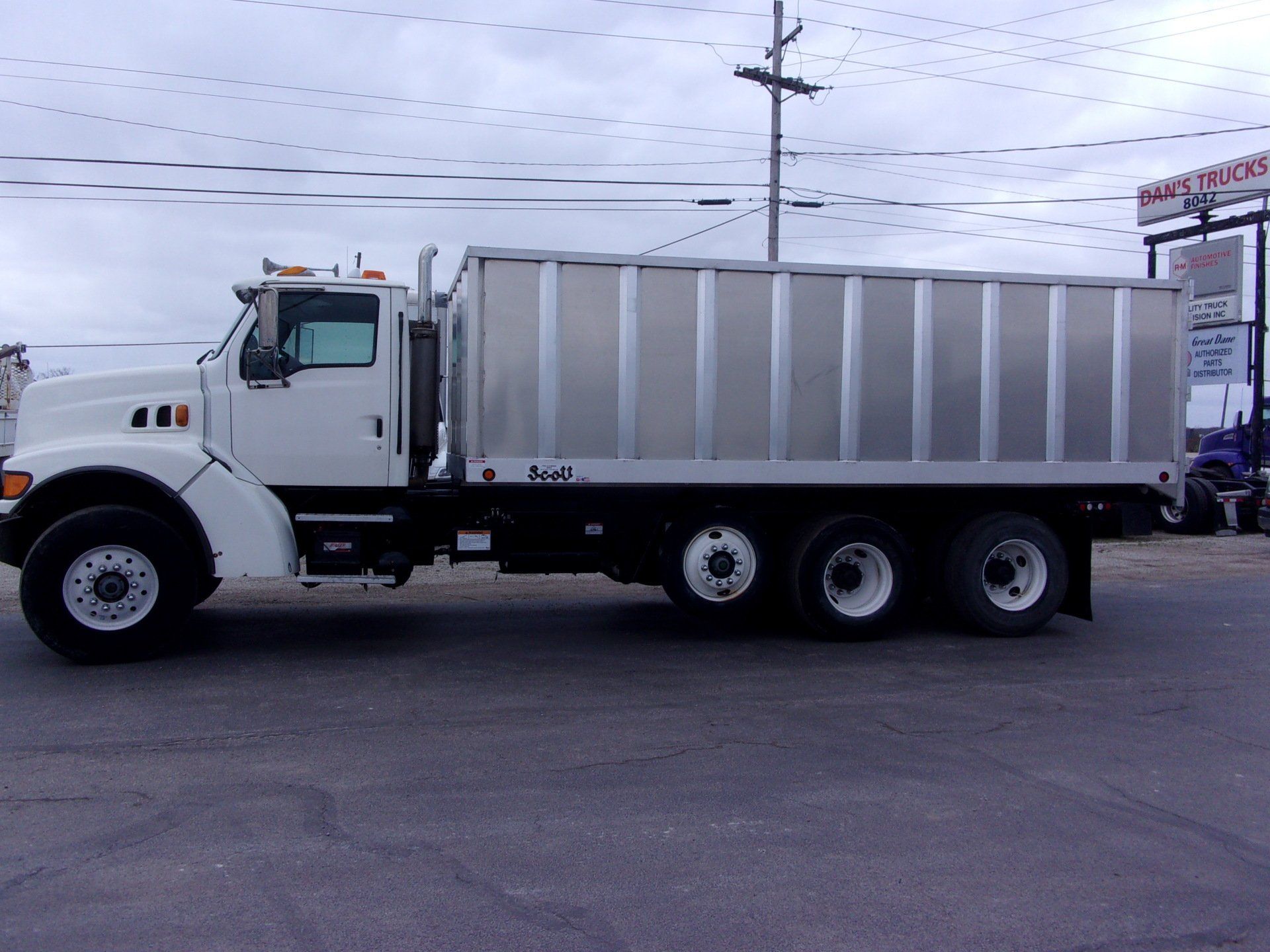 Dan's Truck Equipment - Scott Aluminum Grain Body - A249